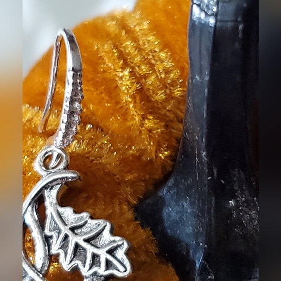 Acorn leaf simulation diamond earrings handmade sterling silver plated sparkly - Picture 5 of 9